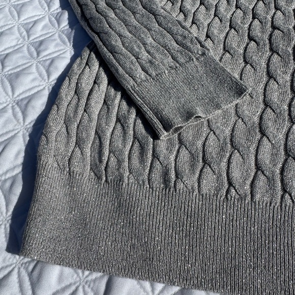Talbots Gray Silver Metallic Sparkle Cable Knit Crewneck Pullover Sweater Size M - Picture 5 of 12